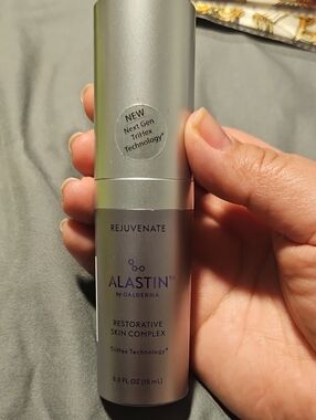 Alastin Rejuvenate Restorative Skin Complex - Silver